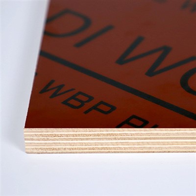 واجه الفيلم البني الخشب الرقائقي